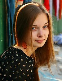 Milena D Out outlander Erik Latika - MAITUSE